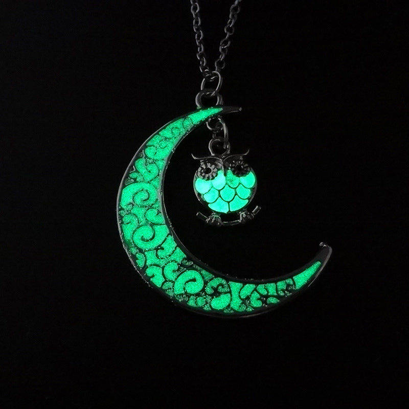 Luminous Cosmic Moon Pendant Necklace – Glows in the Dark